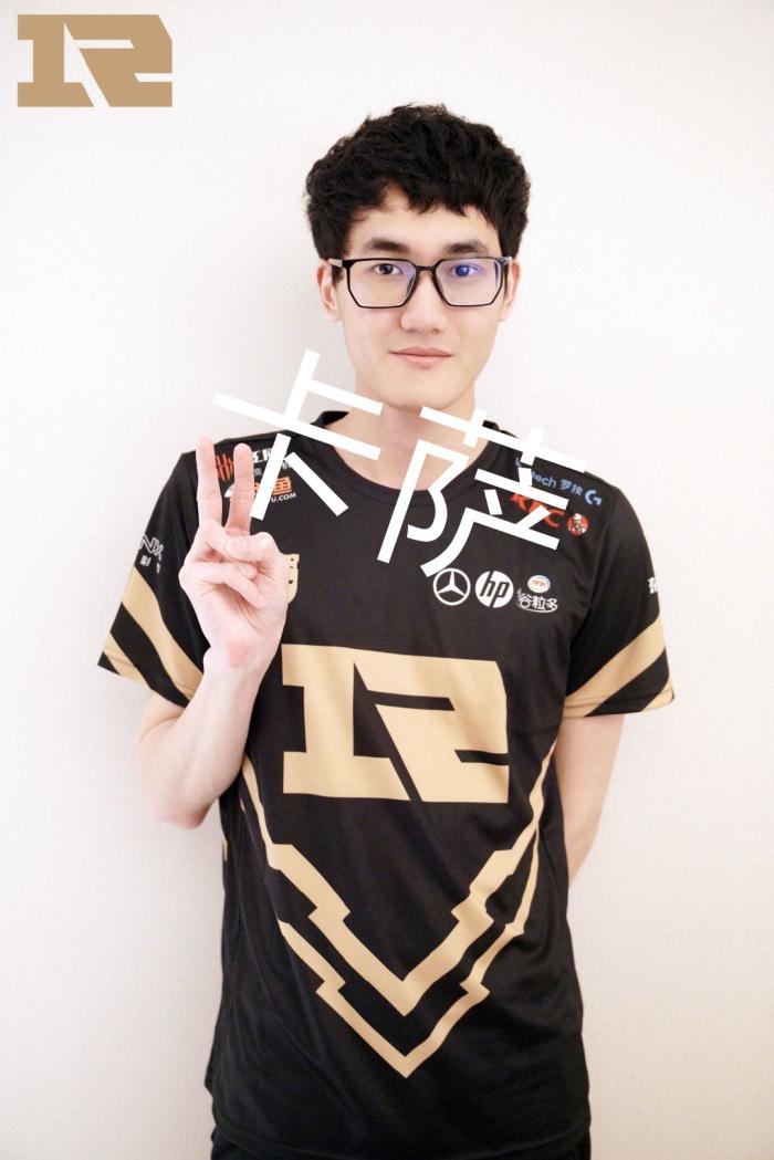 因此并不偶 因此并不偶