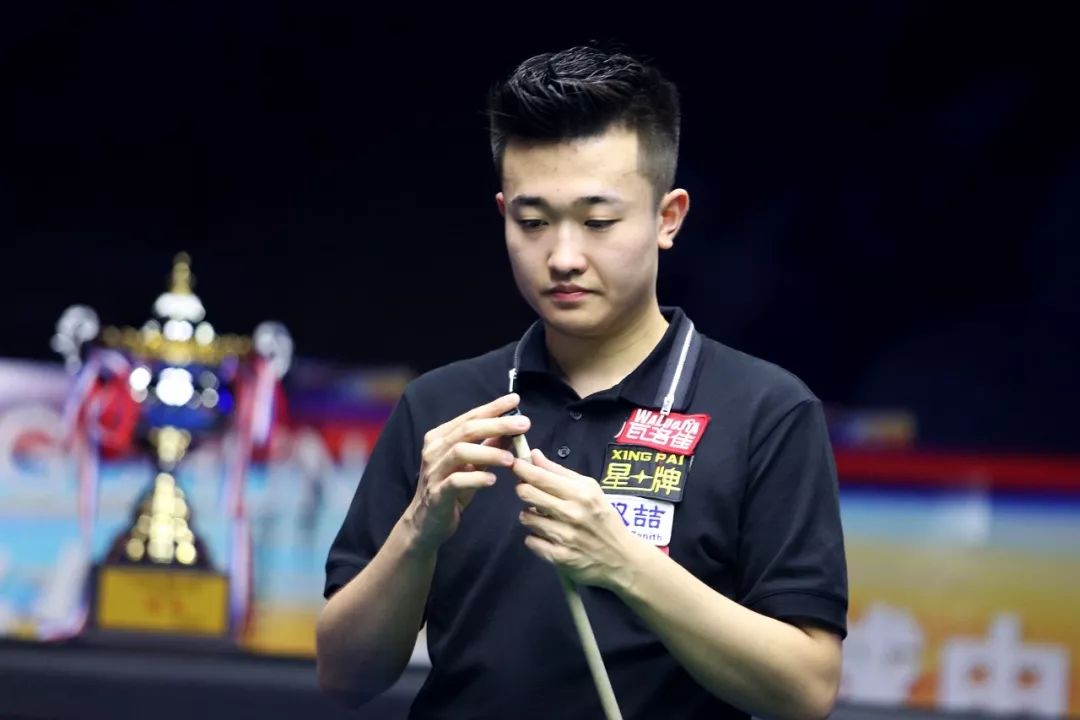 军与更深亚 军与更深亚